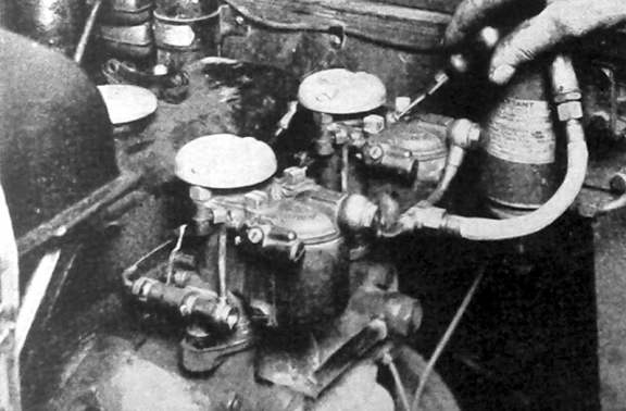 Zenith Carbs_Nine Sports_B&W_WEB.jpg